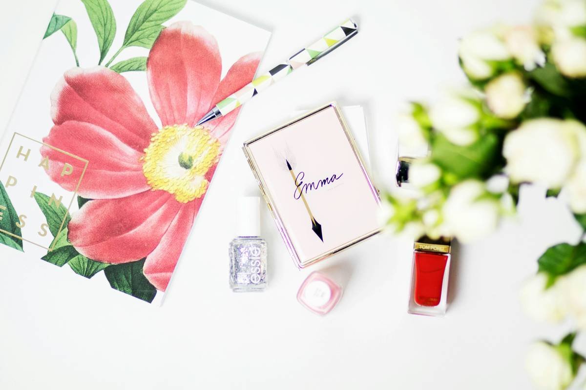 Side-by-side comparison: frayed cheap nail brush vs. sharp, intact premium nail brush bristles