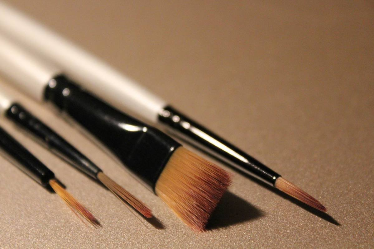 Professional Nail Art Tools: What You *Actually* Need (Not Just What Instagram Sells You)