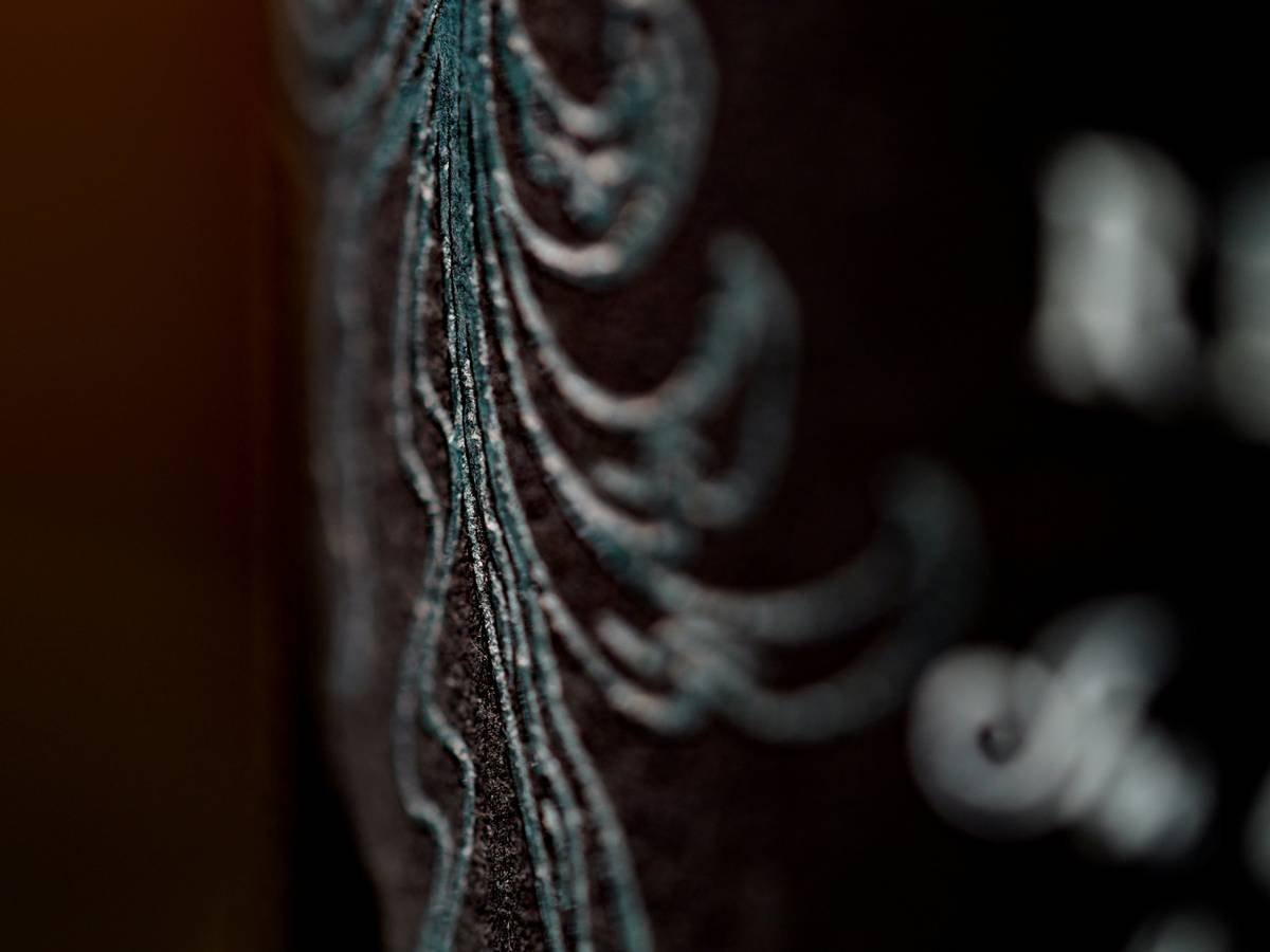 wine, wine bottle, close up, product shot, bokeh, kitchen, alcohol, drink,